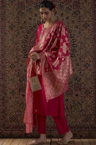 Women Ethnic Motifs Embroidered Regular Thread Work Kurta with Trousers & With Dupatta