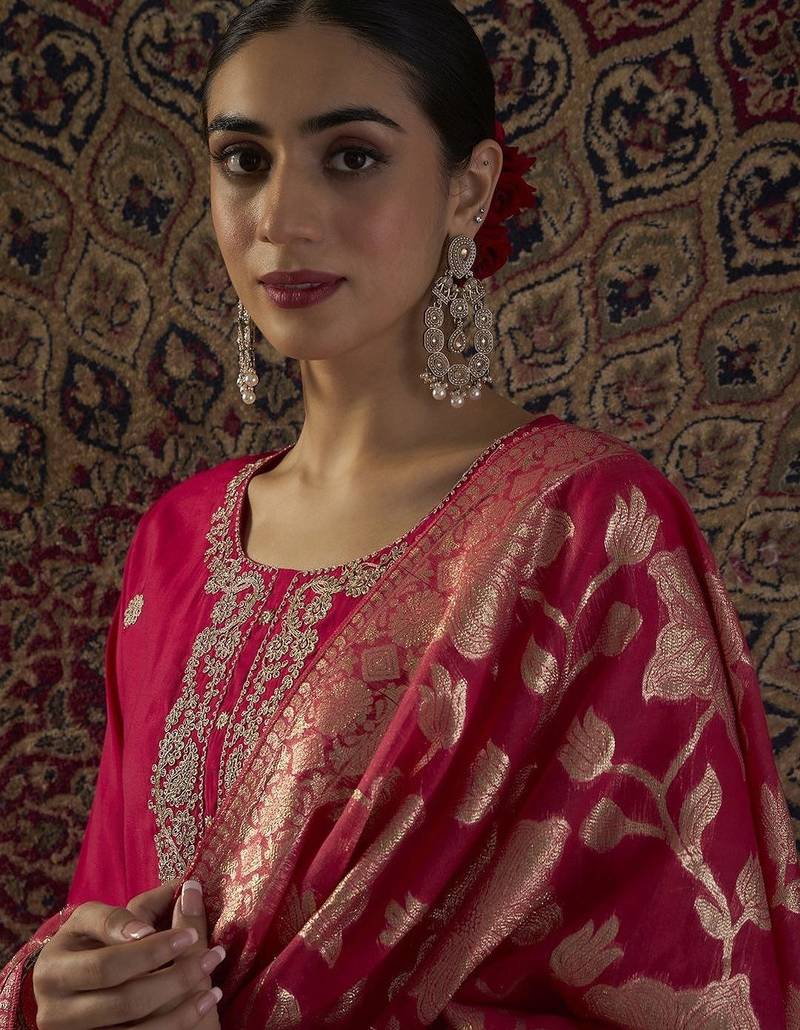 Women Ethnic Motifs Embroidered Regular Thread Work Kurta with Trousers & With Dupatta