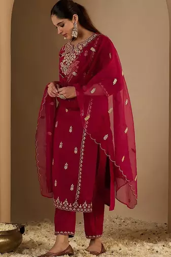 Women Ethnic Motifs Embroidered Regular Thread Work Kurta with Trousers & With Dupatta