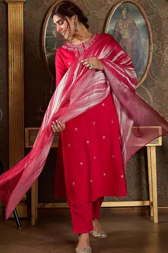 Women Ethnic Motifs Embroidered Regular Thread Work Kurta with Trousers & With Dupatta