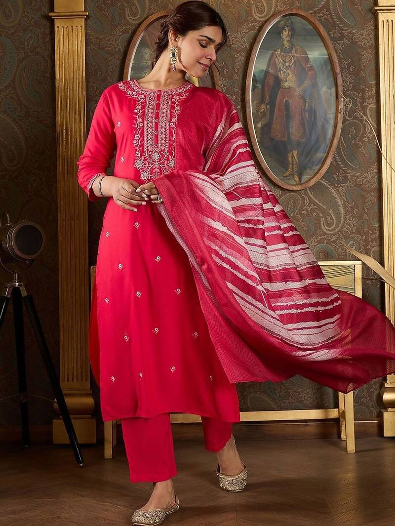 Women Ethnic Motifs Embroidered Regular Thread Work Kurta with Trousers & With Dupatta