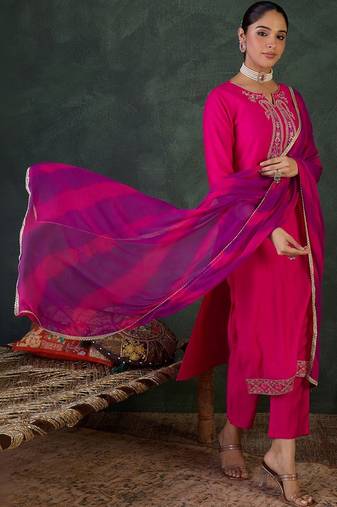 Women Ethnic Motifs Embroidered Regular Thread Work Kurta with Trousers & With Dupatta