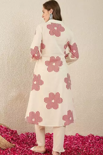 Women Floral Printed Regular Pure Cotton Kurta with Trousers