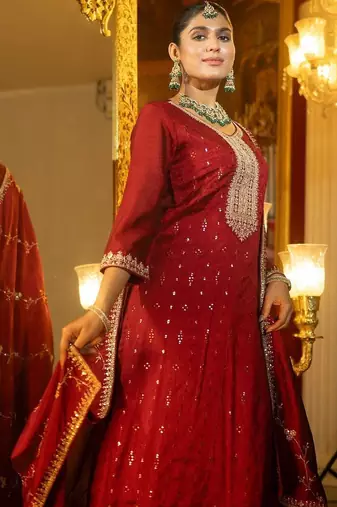 Women Ethnic Motifs Embroidered Regular Thread Work Kurta with Trousers & With Dupatta