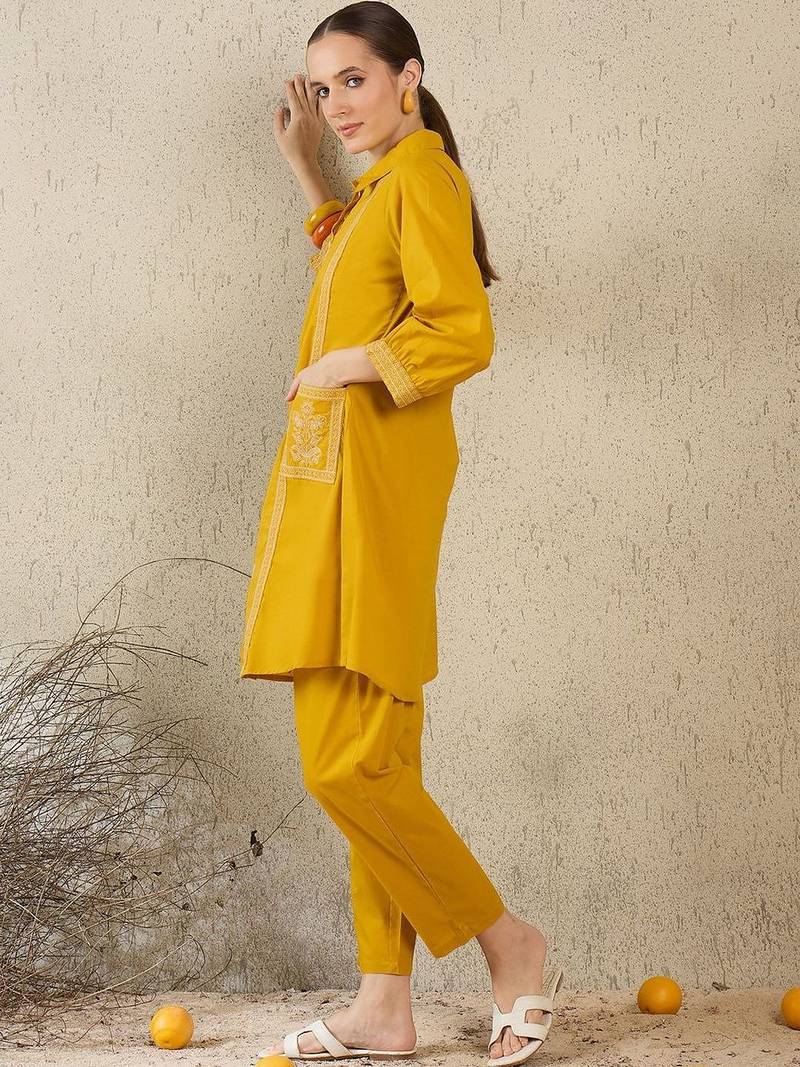 Women Ethnic Motifs Embroidered Regular Thread Work Pure Cotton Kurta with Trousers