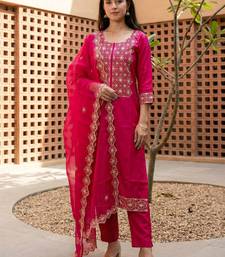 Women Ethnic Motifs Embroidered Regular Thread Work Kurta with Trousers & With Dupatta