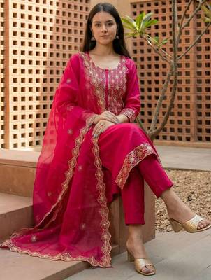 Women Ethnic Motifs Embroidered Regular Thread Work Kurta with Trousers & With Dupatta 3