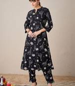 Women Ethnic Motifs Printed Regular Kurta with Trousers