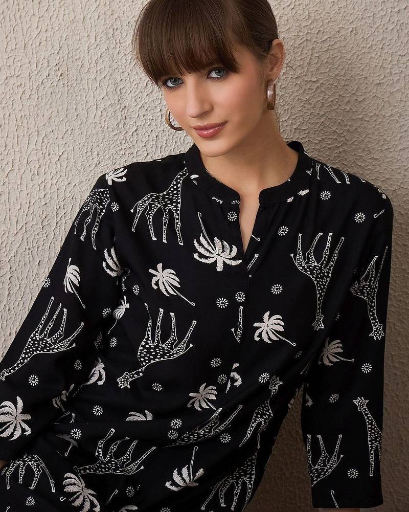 Women Ethnic Motifs Printed Regular Kurta with Trousers