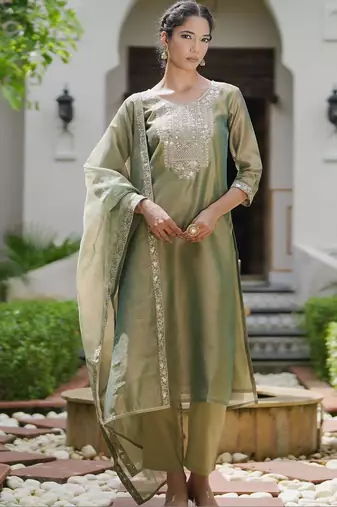 Women Ethnic Motifs Embroidered Regular Mirror Work Liva Kurta with Trousers & With Dupatta