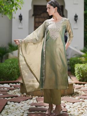 Women Ethnic Motifs Embroidered Regular Mirror Work Liva Kurta with Trousers & With Dupatta 3