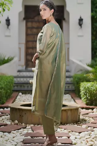 Women Ethnic Motifs Embroidered Regular Mirror Work Liva Kurta with Trousers & With Dupatta