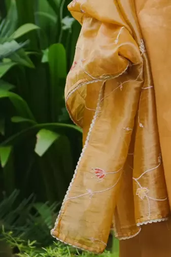 Women Ethnic Motifs Embroidered Regular Thread Work Liva Kurta with Trousers & With Dupatta
