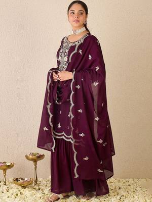 Women Ethnic Motifs Embroidered Regular Thread Work Kurta with Sharara & With Dupatta 3