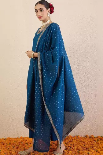 Women Ethnic Motifs Regular Sequinned Kurta with Trousers & With Dupatta