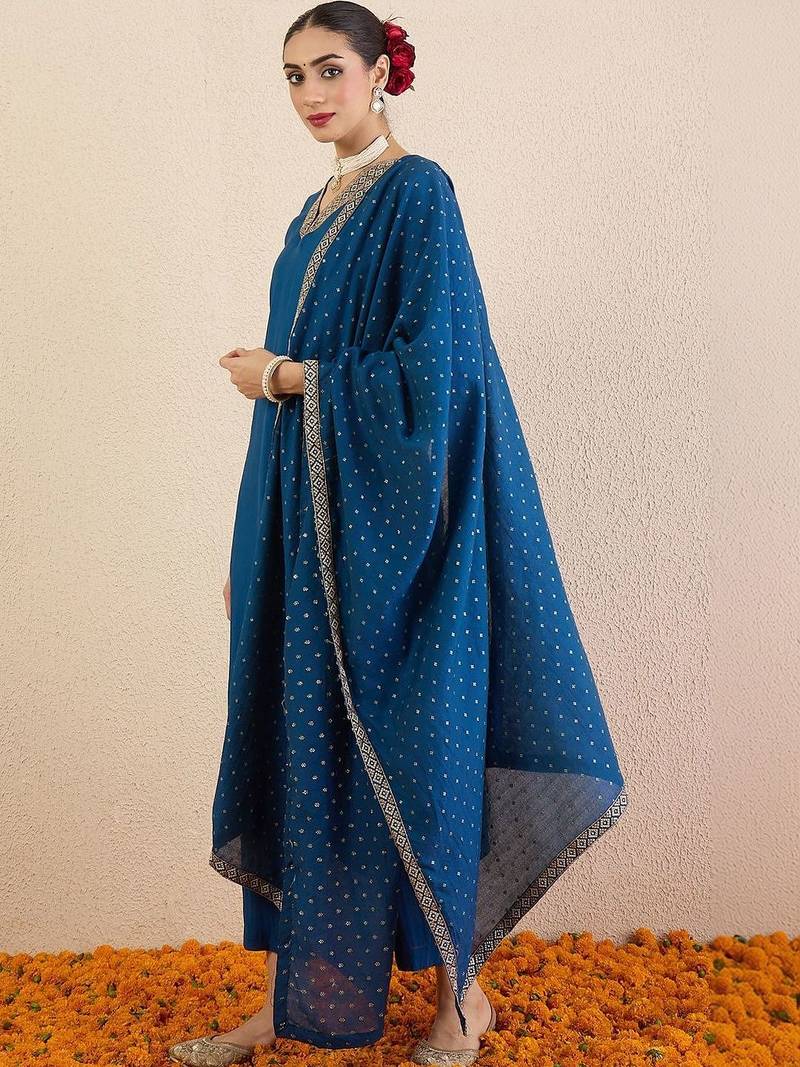 Women Ethnic Motifs Regular Sequinned Kurta with Trousers & With Dupatta