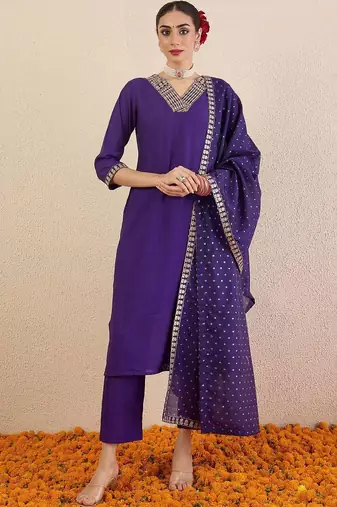 Women Ethnic Motifs Regular Kurta with Trousers & With Dupatta