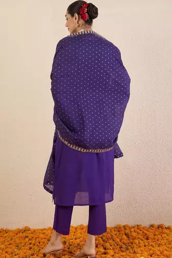 Women Ethnic Motifs Regular Kurta with Trousers & With Dupatta