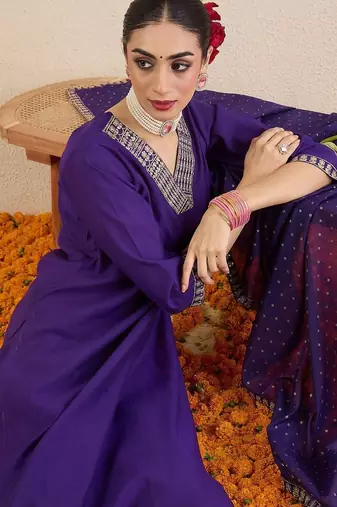 Women Ethnic Motifs Regular Kurta with Trousers & With Dupatta