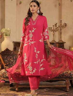 Women Floral Embroidered Regular Thread Work Kurta with Trousers & With Dupatta 2