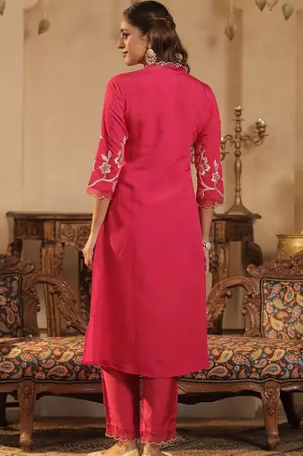 Women Floral Embroidered Regular Thread Work Kurta with Trousers & With Dupatta