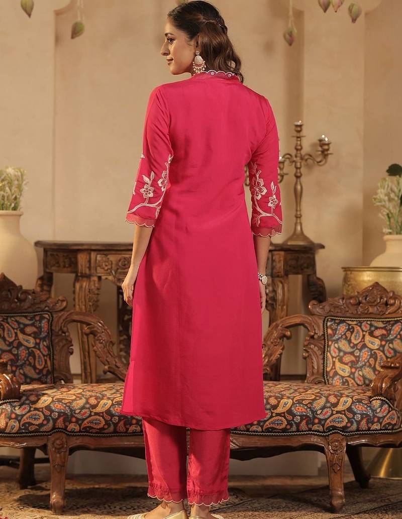Women Floral Embroidered Regular Thread Work Kurta with Trousers & With Dupatta