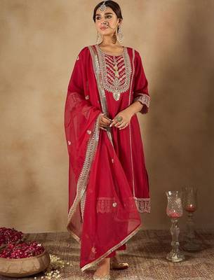 Women Ethnic Motifs Embroidered Regular Thread Work Kurta with Trousers & With Dupatta 1