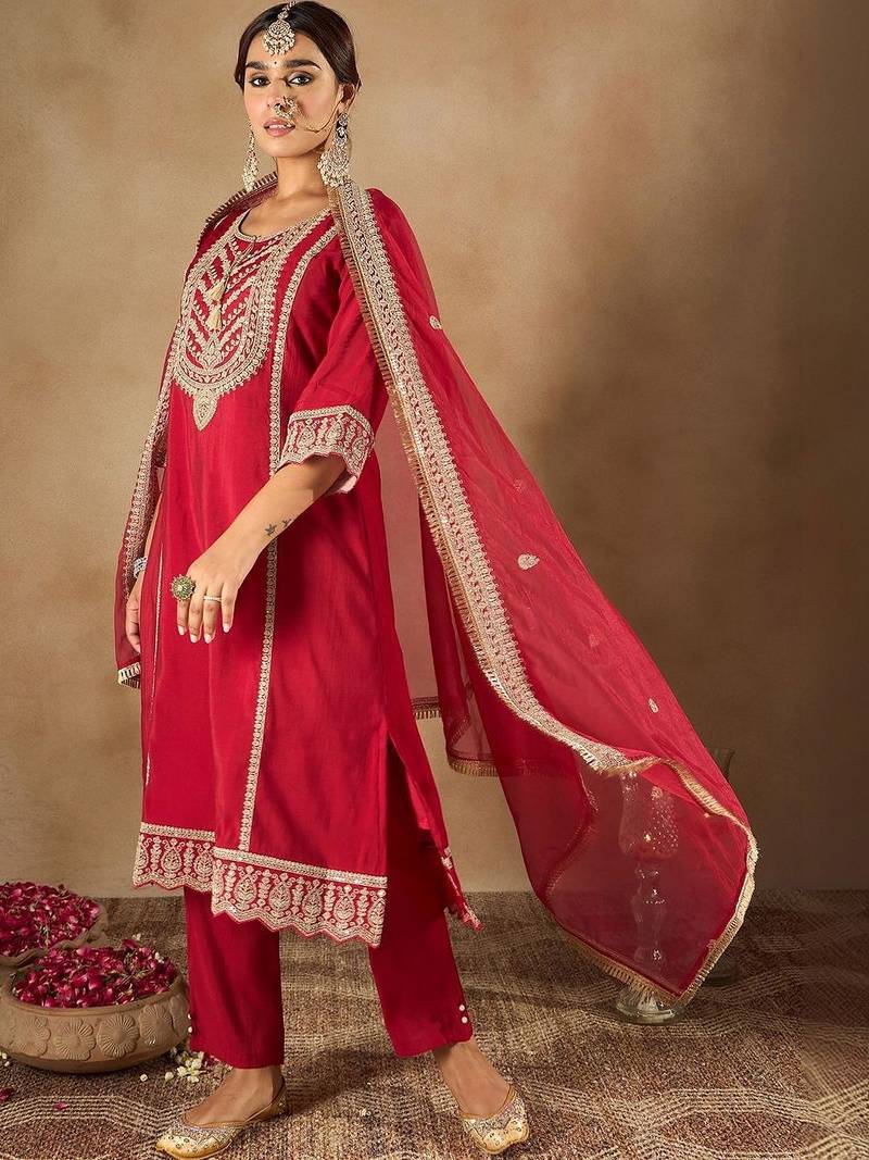 Women Ethnic Motifs Embroidered Regular Thread Work Kurta with Trousers & With Dupatta