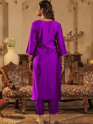 Women Ethnic Motifs Embroidered Regular Thread Work Liva Kurta with Trousers & With Dupatta 3