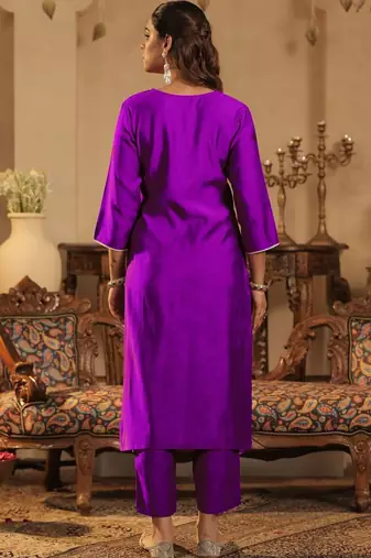 Women Ethnic Motifs Embroidered Regular Thread Work Liva Kurta with Trousers & With Dupatta