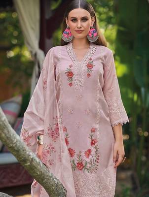 Women Floral Embroidered Regular Thread Work Kurta with Trousers & With Dupatta 2