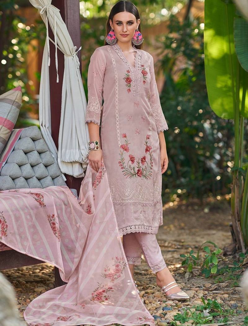 Women Floral Embroidered Regular Thread Work Kurta with Trousers & With Dupatta