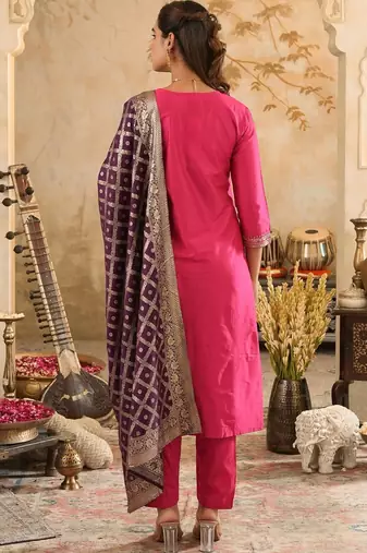 Women Ethnic Motifs Embroidered Regular Thread Work Kurta with Trousers & With Dupatta