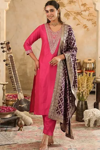 Women Ethnic Motifs Embroidered Regular Thread Work Kurta with Trousers & With Dupatta