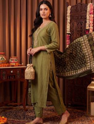 Women Ethnic Motifs Embroidered Regular Thread Work Kurta with Trousers & With Dupatta 1