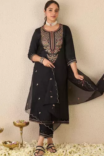 Women Ethnic Motifs Embroidered Regular Thread Work Pure Cotton Kurta with Trousers & With Dupatta