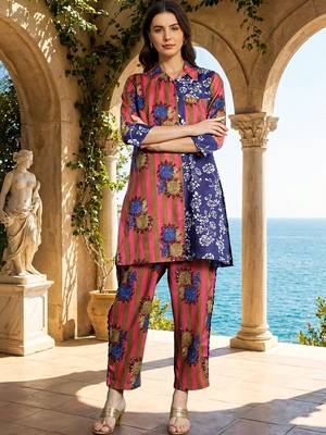 Women Floral Printed Regular Pure Cotton Kurta with Trousers 1