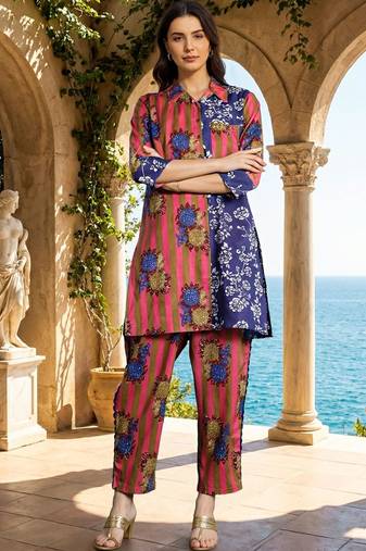 Women Floral Printed Regular Pure Cotton Kurta with Trousers