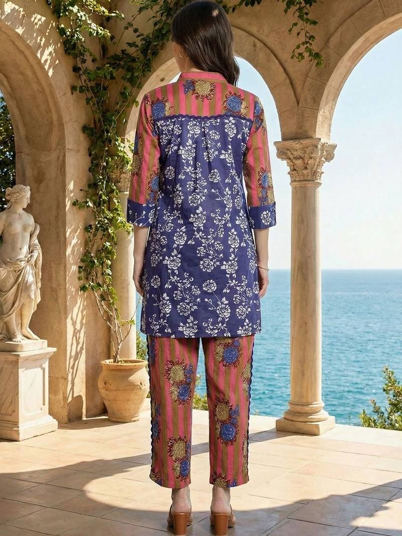 Women Floral Printed Regular Pure Cotton Kurta with Trousers