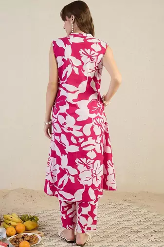 Women Floral Printed Pure Cotton Kurta with Trousers