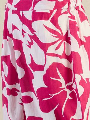 Women Floral Printed Pure Cotton Kurta with Trousers 4