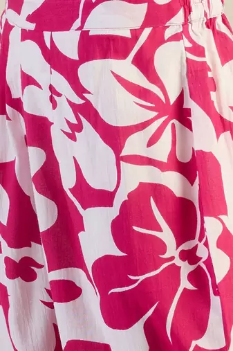 Women Floral Printed Pure Cotton Kurta with Trousers