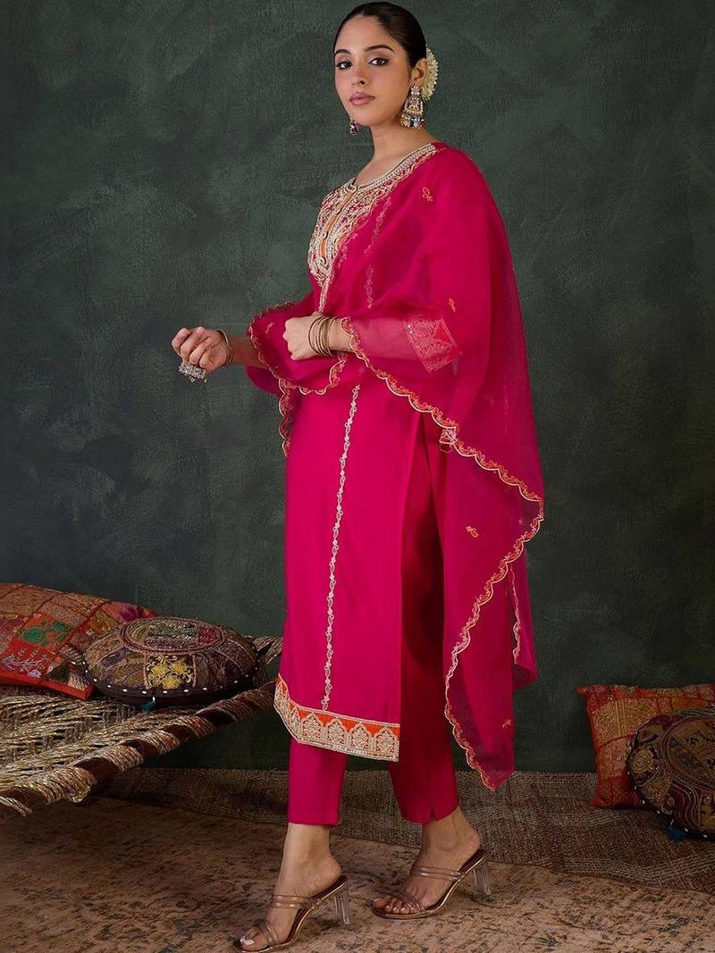 Women Ethnic Motifs Embroidered Regular Kurta with Trousers & With Dupatta