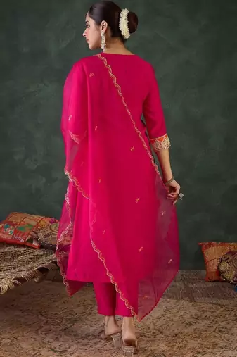 Women Ethnic Motifs Embroidered Regular Kurta with Trousers & With Dupatta
