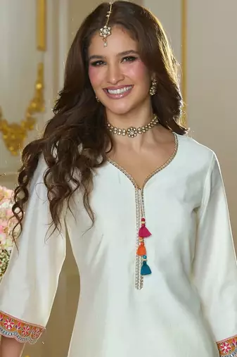 Women Ethnic Motifs Printed Regular Thread Work Kurta with Trousers & With Dupatta