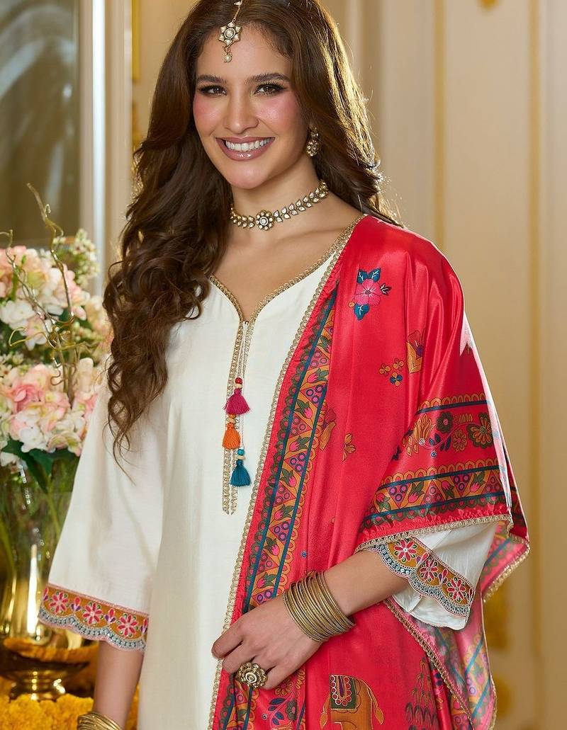 Women Ethnic Motifs Printed Regular Thread Work Kurta with Trousers & With Dupatta