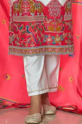 Women Ethnic Motifs Printed Regular Thread Work Kurta with Trousers & With Dupatta