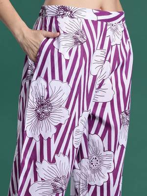Women Floral Printed Regular Sequinned Pure Cotton Kurta with Trousers 3