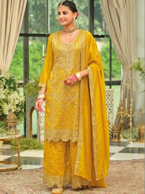 Women Ethnic Motifs Embroidered Kurta with Palazzos & Dupatta 1