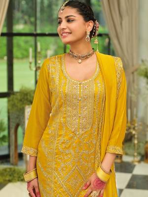 Women Ethnic Motifs Embroidered Kurta with Palazzos & Dupatta 2